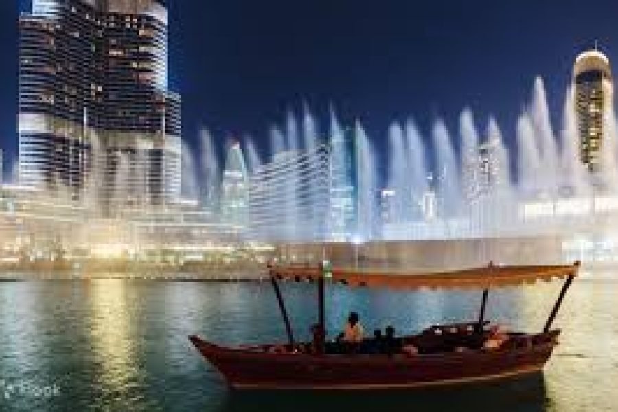 Dubai Fountain Lake Ride